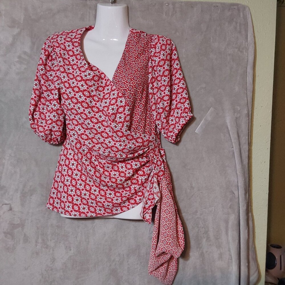 Sachin & Babi Boho Women's Wrap Top Floral Pattern Size 4 Red & Pink Polyester‎